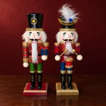 Personajes de una Navidad de Cuento · Cascanueces Rusos